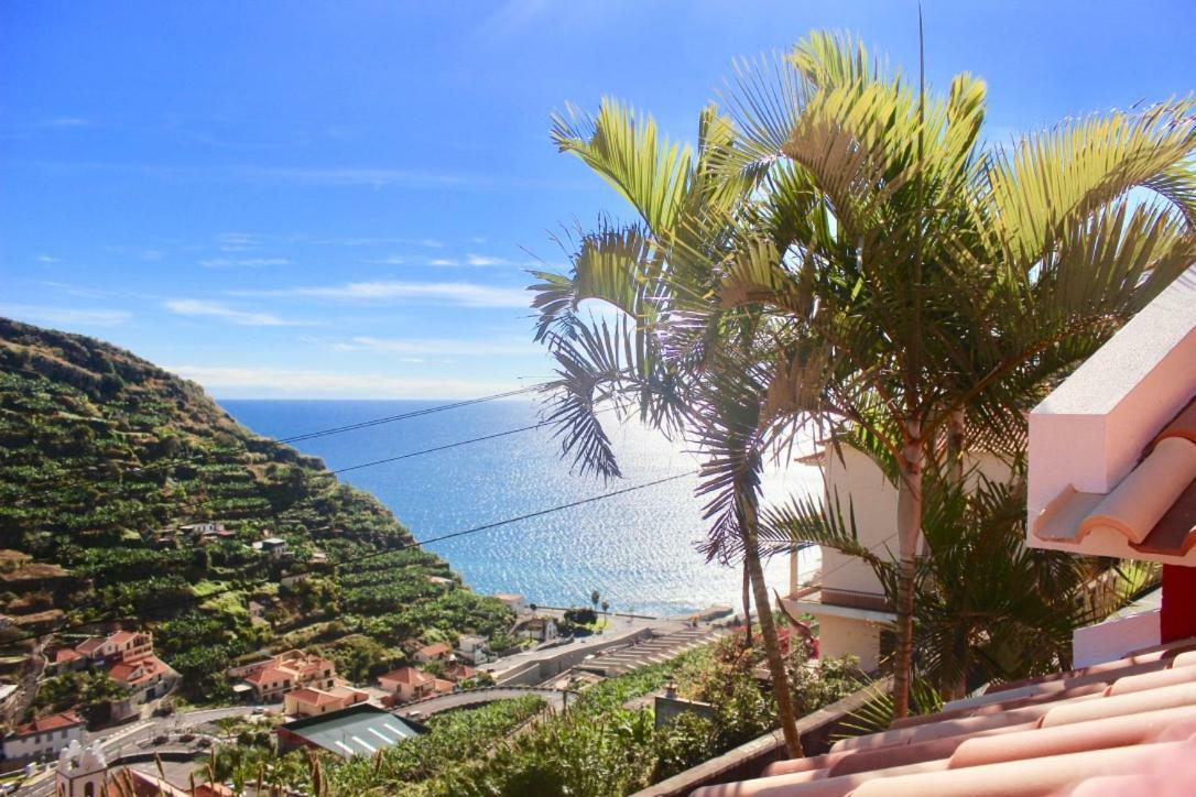 Pink House Apartment Ponta do Sol  Bagian luar foto
