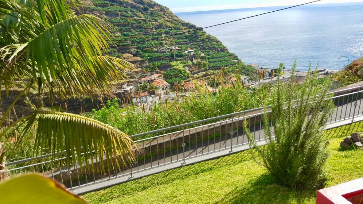 Pink House Apartment Ponta do Sol  Bagian luar foto