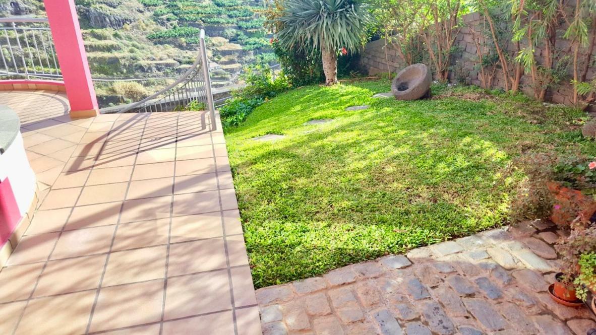 Pink House Apartment Ponta do Sol  Bagian luar foto