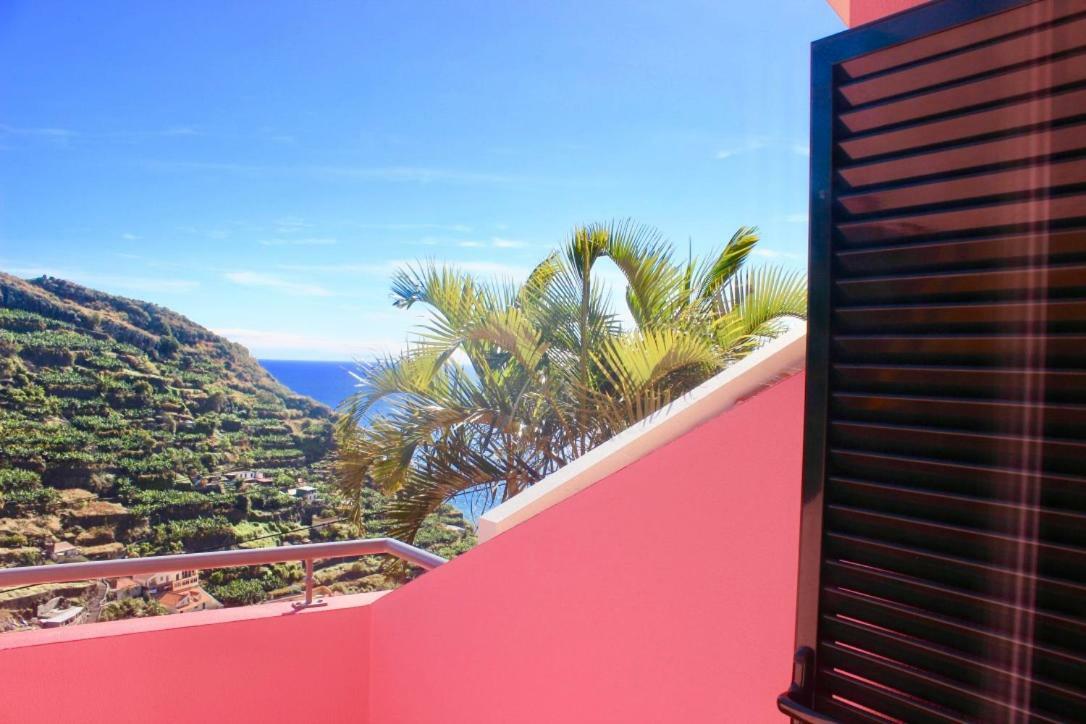 Pink House Apartment Ponta do Sol  Bagian luar foto